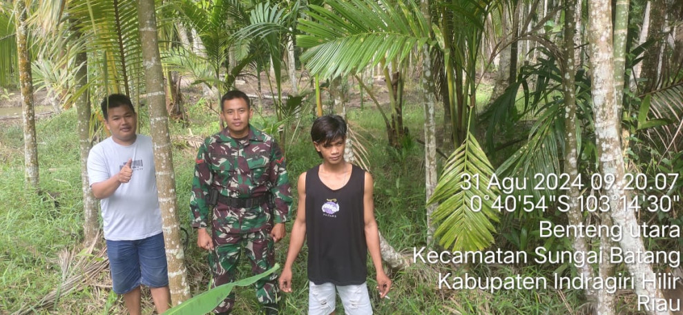 Babinsa Kopda Irawan Giat Lakukan Pencegahan Karhutla Bersama Warga