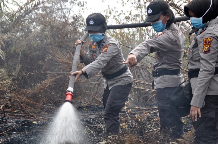 Karhutla di Dayun, Polres Siak Kerahkan 148 Personil Untuk Padamkan Api