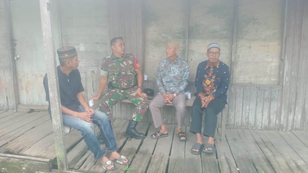 Babinsa Koramil 05/Gas Rutin Lakukan Komsos dengan Masyarakat Simpang Gaung