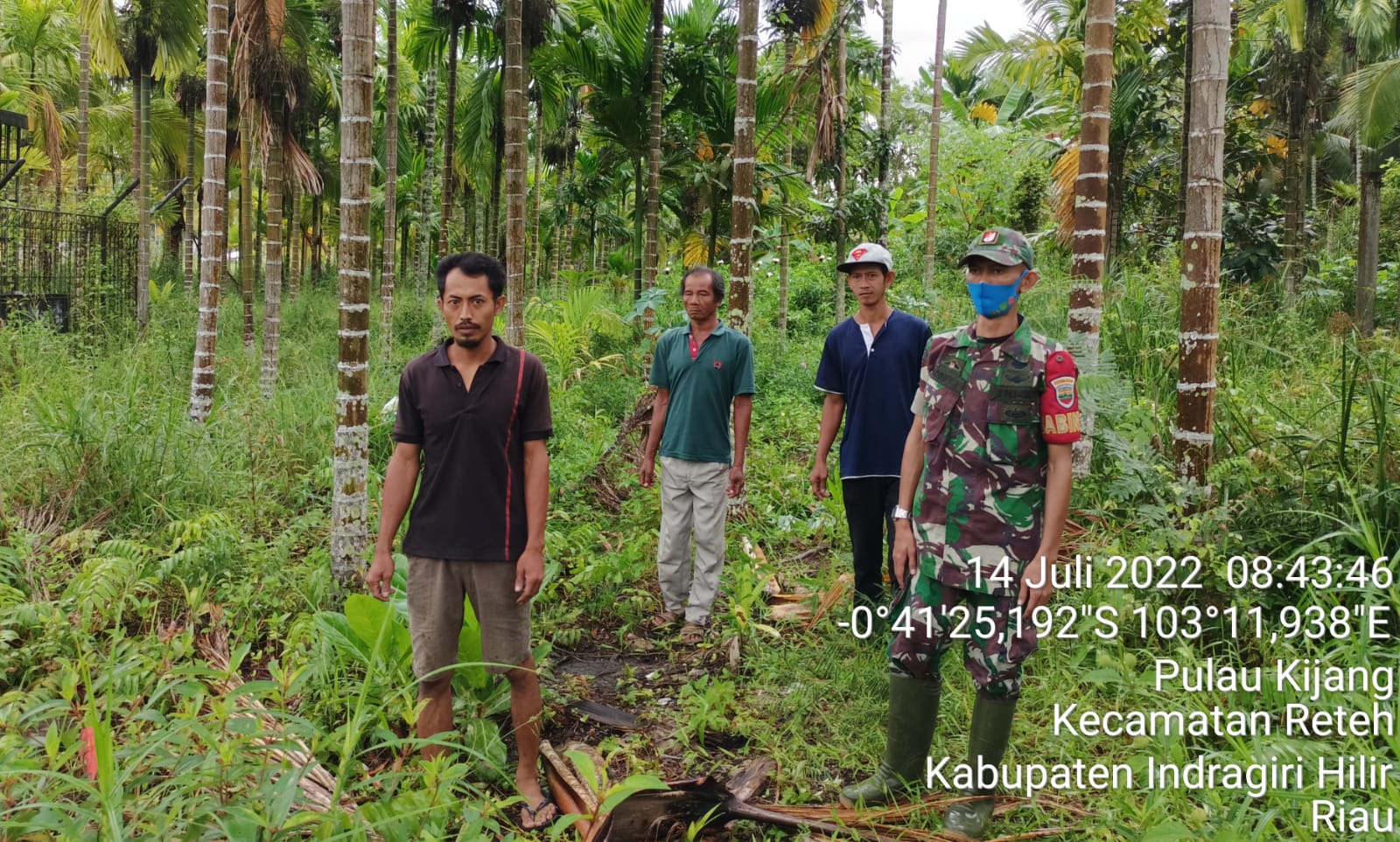 Praka Bobi Ariyanto Laksanakan Patroli Bekas Karhutla di Wilayah Parit 5 Kelurahan Madani