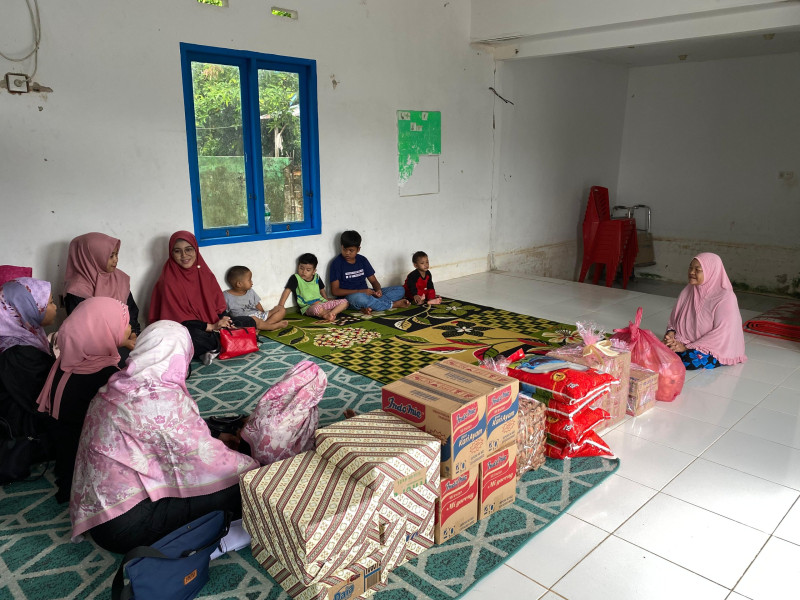 Jumat Berkah, PLN UPT Pekanbaru bersama YBM dan PIKK Berbagi Kebahagiaan dengan Anak Yatim dan Dhuafa