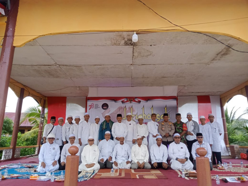 Dalam Memperingati HUT RI Ke 78, Danramil 04/Kuindra Menghadiri Acara Istighotsah KKBS