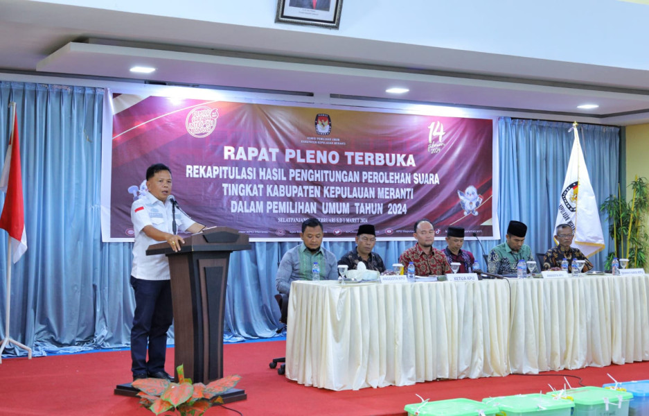 Pemilu di Meranti Berjalan Aman dan Lancar, Plt Bupati Asmar Ucapkan Terima Kasih Pemilu di Meranti Berjalan Aman dan Lancar, Plt Bupati Asmar Ucapkan Terima Kasih