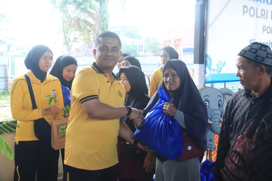 Polres Indragiri Hilir Gelar Pekan Olahraga Polri dan Salurkan 200 Paket Bansos Sambut Hari Bhayangkara ke-80