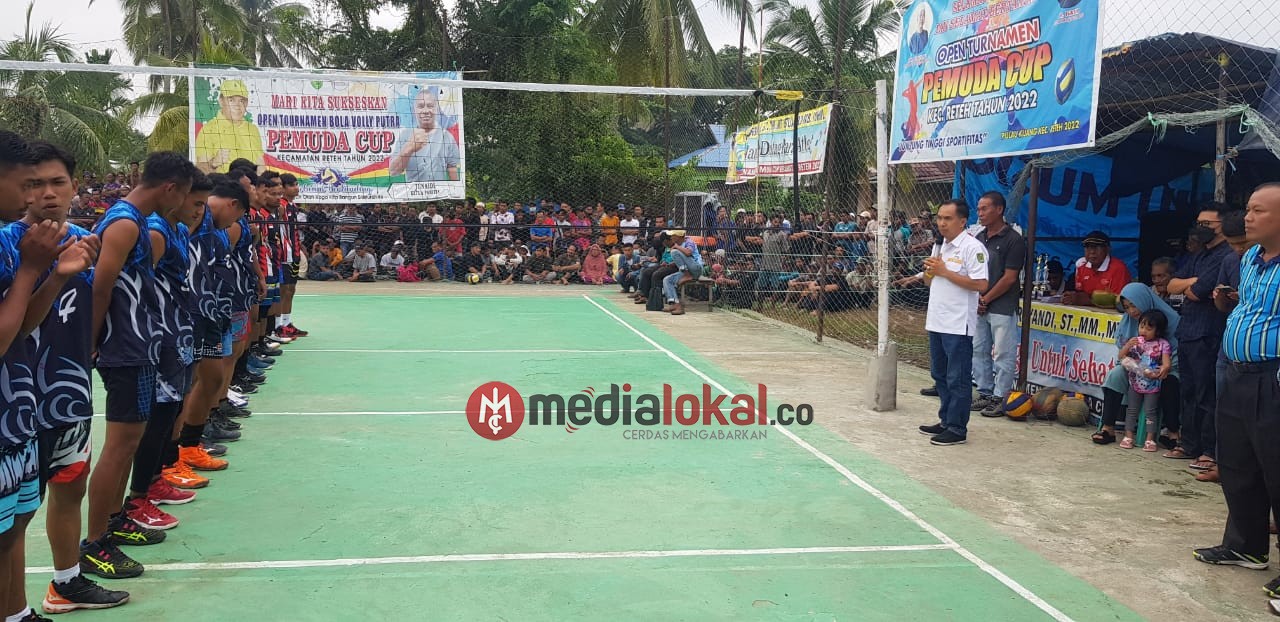 Berlangsung Meriah, Ferryandi Tutup Secara Resmi Turnamen Bola Voli Pemuda CUP Kecamatan Reteh