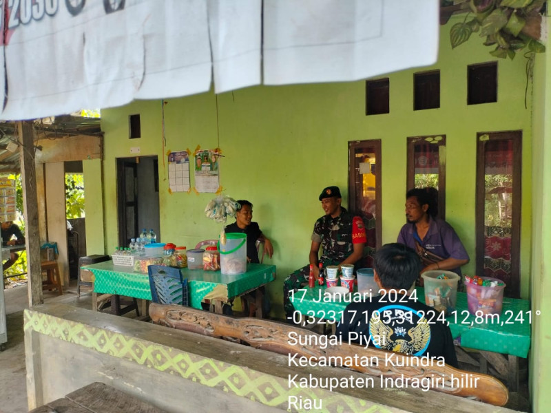 Perhatikan Faktor Keamanan, Babinsa Koramil 04/Kuindra Himbau Agar Terus Waspada