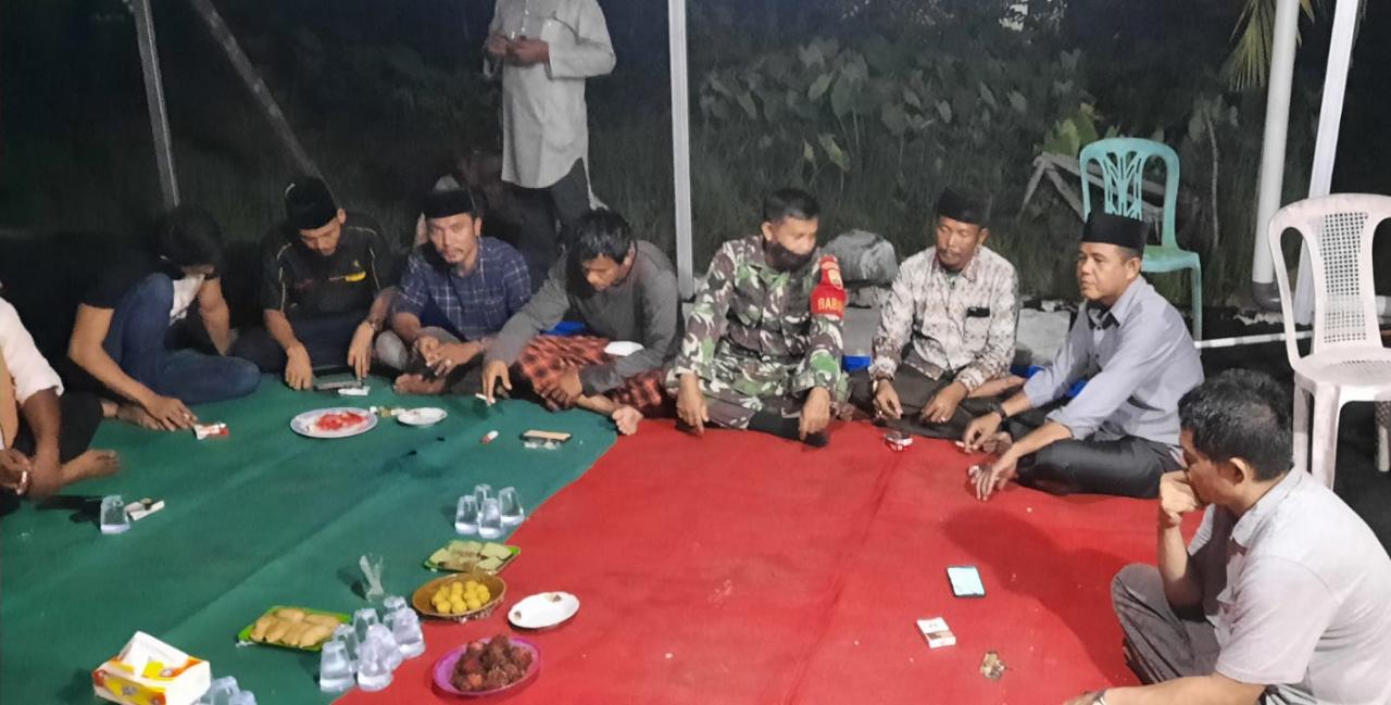 Giat Komsos, Babinsa Koramil 03/Tempuling Hadiri Acara Syukuran Warga Binaan