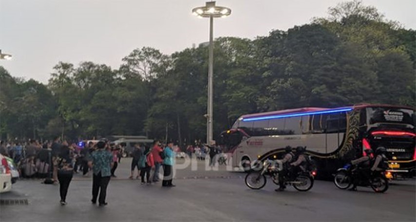Bus Timnas Malaysia Aman Masuk SUGBK, Suporternya Bagaimana?