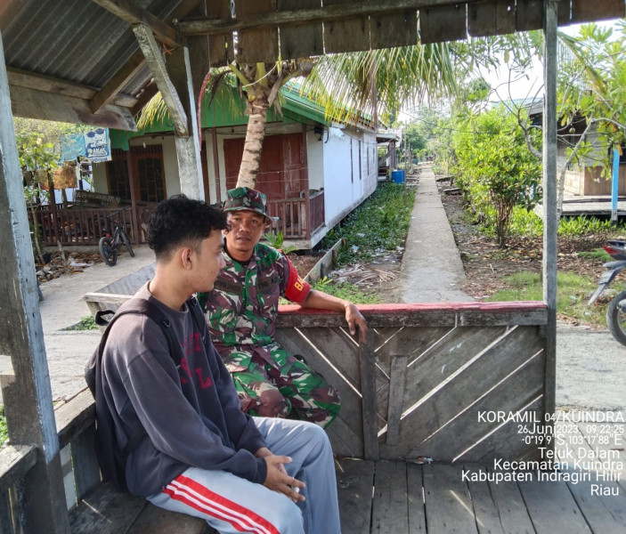 Babinsa Koramil 04/Kuindra Berikan Pendidikan Yang Mempuni Masyarakat di Binaan