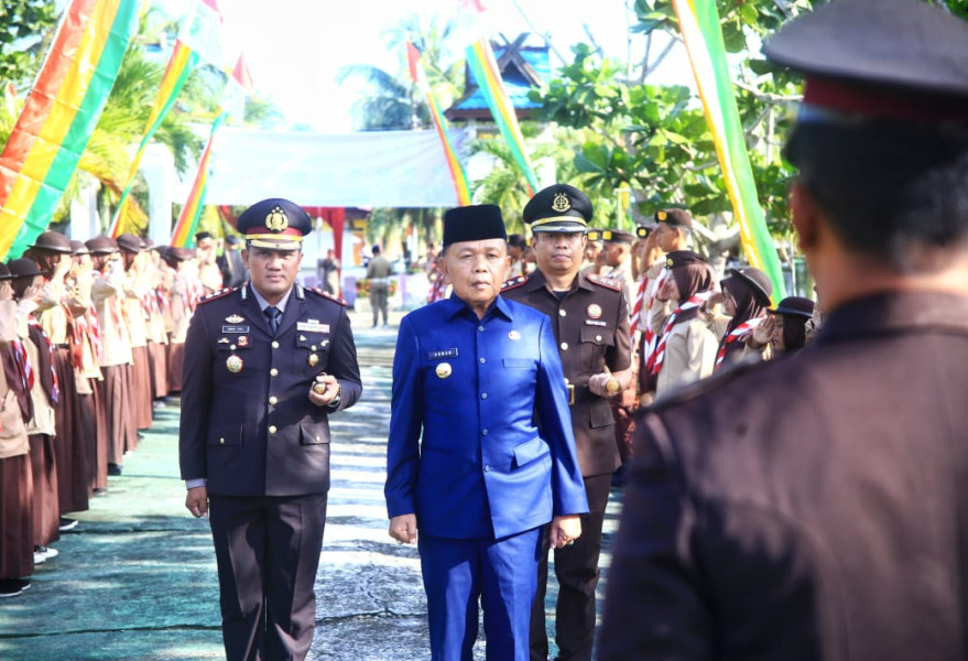 Plt Bupati Asmar Pimpin Upacara Ziarah Makam Pahlawan