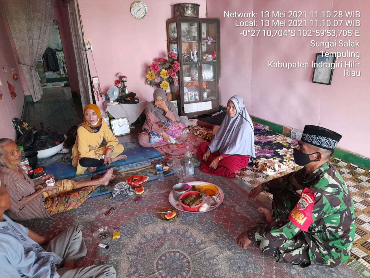 Babinsa 03/Tempuling Bersilaturahmi Dihari Lebaran Kerumah Warga Binaan