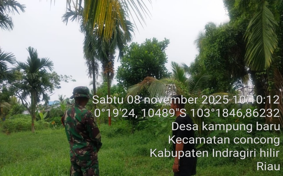Babinsa Koramil 04/Kuindra Laksanakan Patroli Tapal Batas di Wilayah Desa Kampung Baru