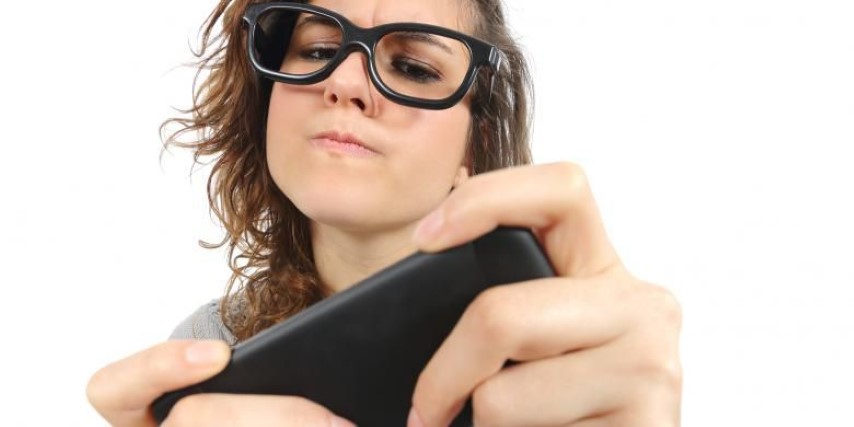 Di China, Anak-anak Menyewa Ponsel Untuk Bermain Game Di China, Anak-anak Menyewa Ponsel Untuk Bermain Game