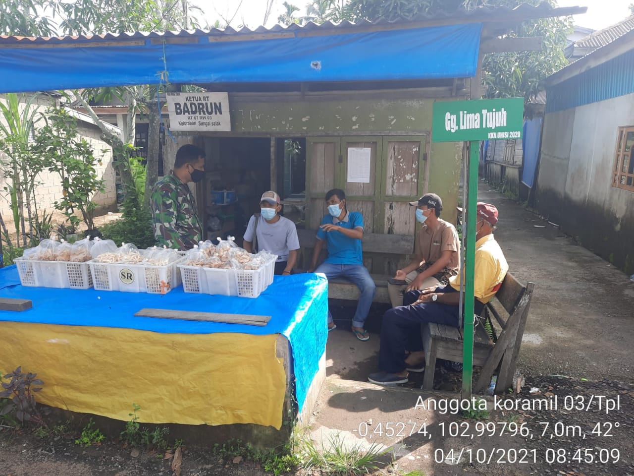 Komsos Dengan Ketua RT, Babinsa 03/Tempuling Himbau Penerapan Prokes