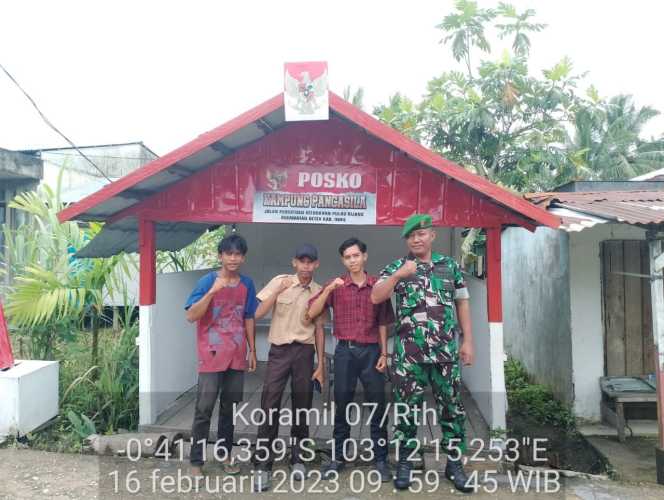 Koramil 07/Reteh Aktif Lakukan Komsos Bersama Para Pemuda dan Masyarakat