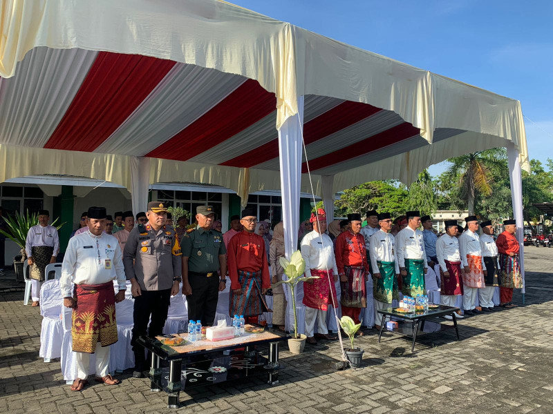 Hari Pendidikan nasional Polres kep Meranti Siap Ambil Bagian Untuk Mencerdaskan Anak Anak Meranti