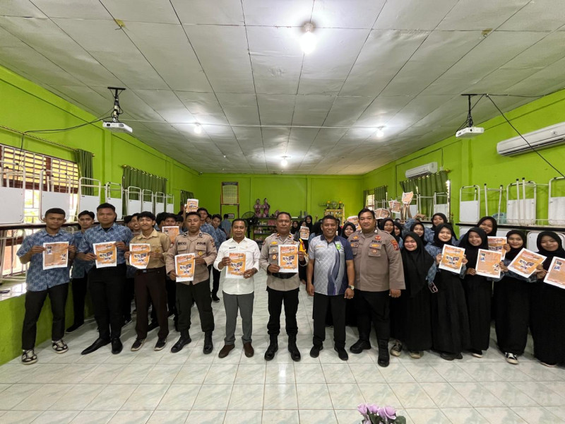 Polsek Gaung  Sosialisasikan Rekrutmen Polri di SMAN 1 Gaung