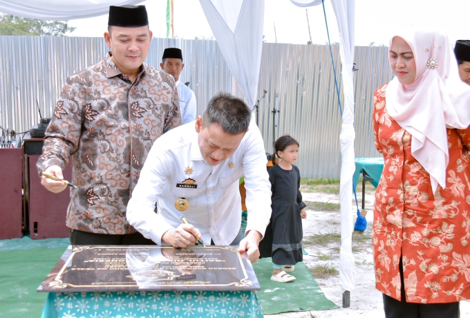 Ketua DPRD Kampar Dampingi Pj Bupati Hambali Pada Peresmian Pondok Pesantren Baitul Hikmah Indonesia