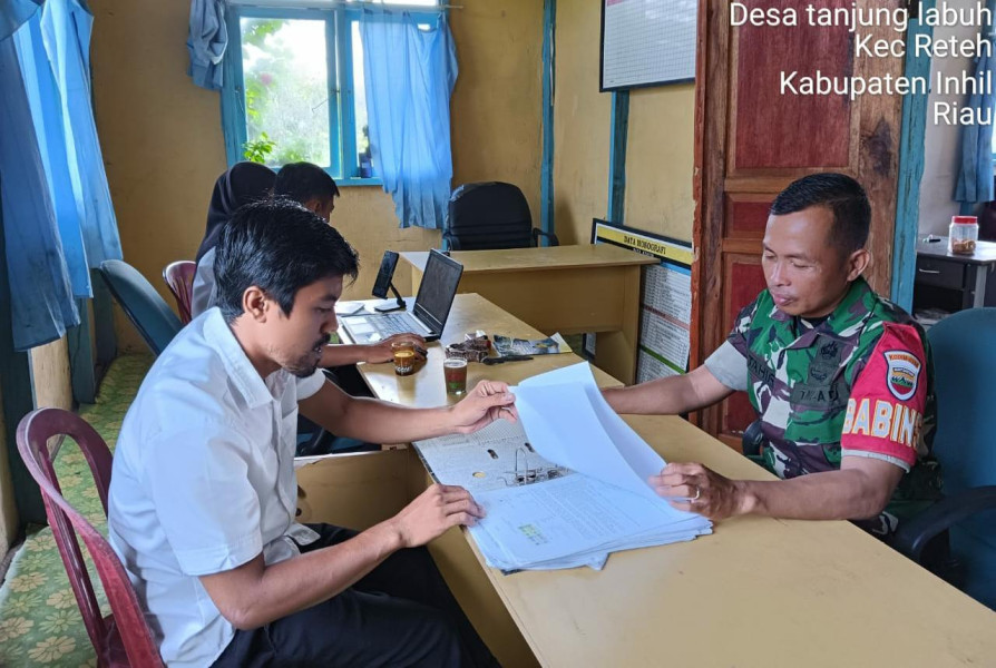 Jalin Hubungan Silaturahmi Bersama Koramil 07/Reteh Dengan Perangkat Desa