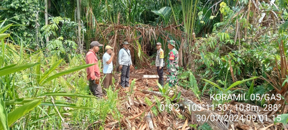Keaktifan Babinsa Koramil 05/Gas Serda Rudi Hartono Laksanakan Komsos Di Desa Binaan