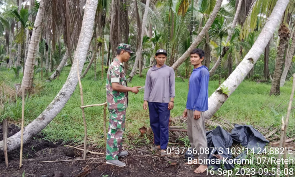 Daerah Rawan Kebakaran, Babinsa Koramil 07/Reteh Turun Untuk Patroli