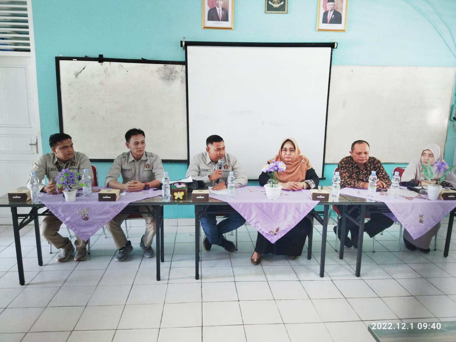 PWI Pokja Pekanbaru Beri Pelatihan Jurnalistik Dasar Kepada Siswa SMA Negeri 10