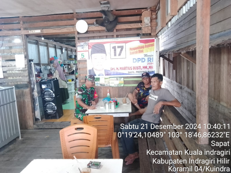 Babinsa Koramil 04/Kuindra Himbau Masyarakat Jaga Keamanan dan Kebanggaan Nasional