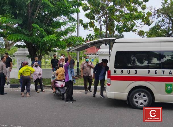 Heboh, Penemuan Mayat di Samping Kediaman Gubernur Riau