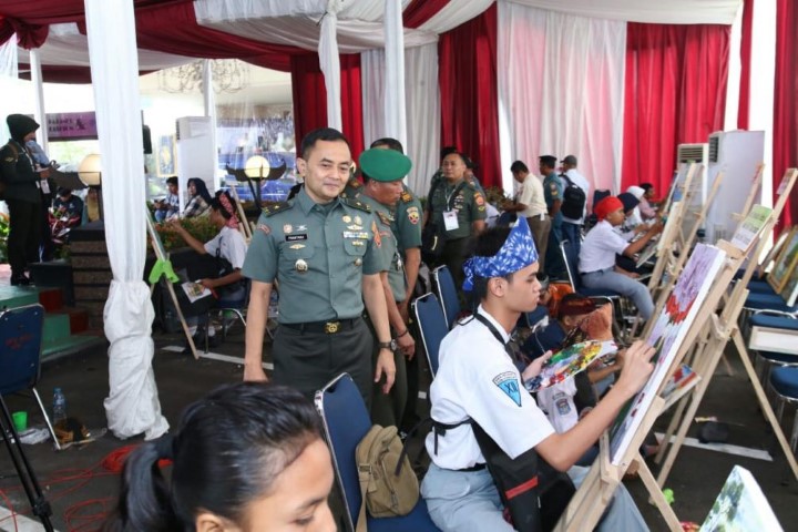 Pusjarah TNI Gelar Lomba Lukis SMA Tingkat Nasional