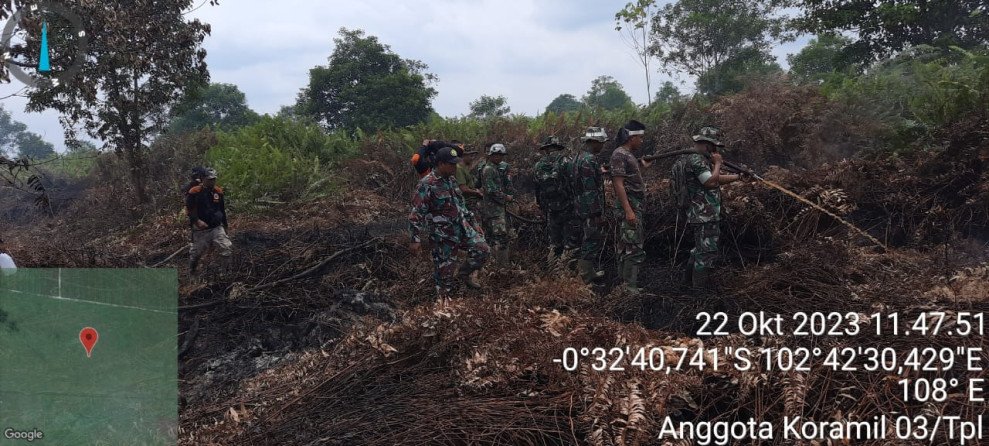 Babinsa 03/Tempuling Dan Tim Gabungan Masih Lakukan Pendinginan Lahan