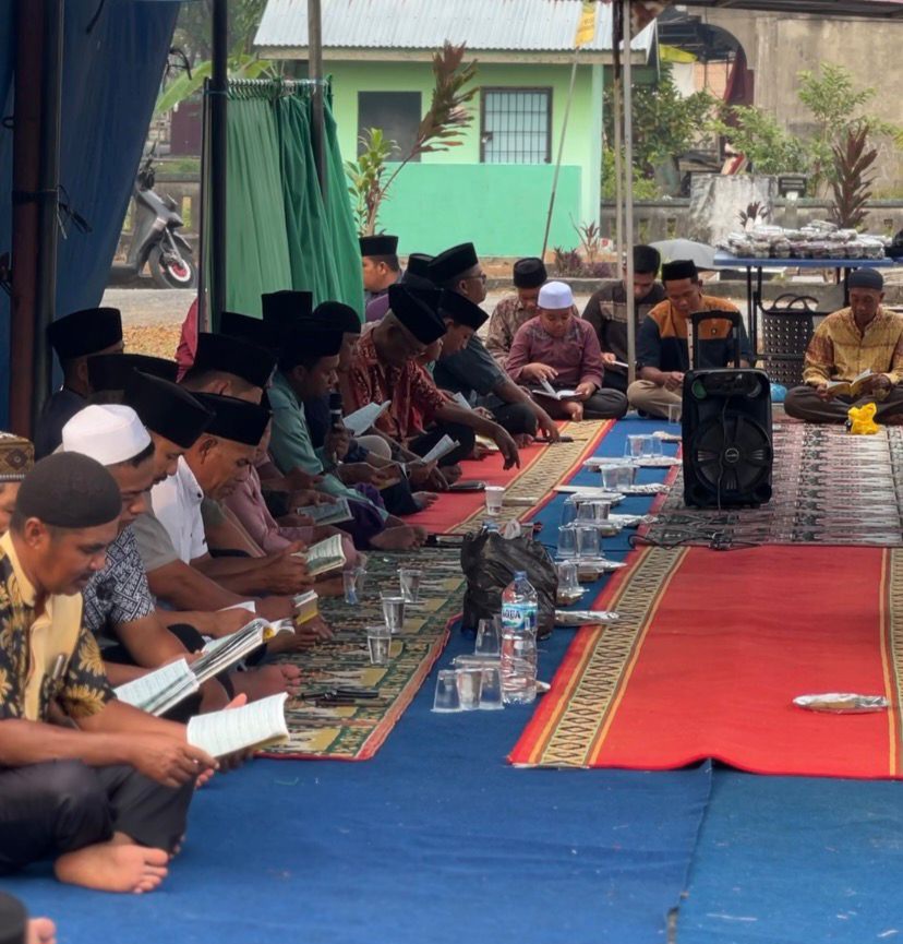 Jelang Ramadan, Pemuda Restila Bersama Masyarakat Dusun IV Senggoro Ziarah Kubur Bersama