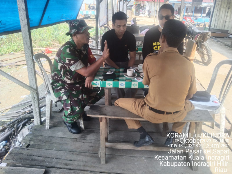 Babinsa Koramil 04/Kuindra Bersama Masyarakat Utamakan Hidup Rukun dan Damai