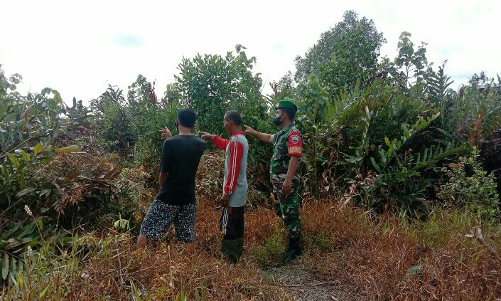 Lakukan Himbauan Oleh Babinsa Koramil 04/Kuindra Terhadap Dampak Akibat Karhutla