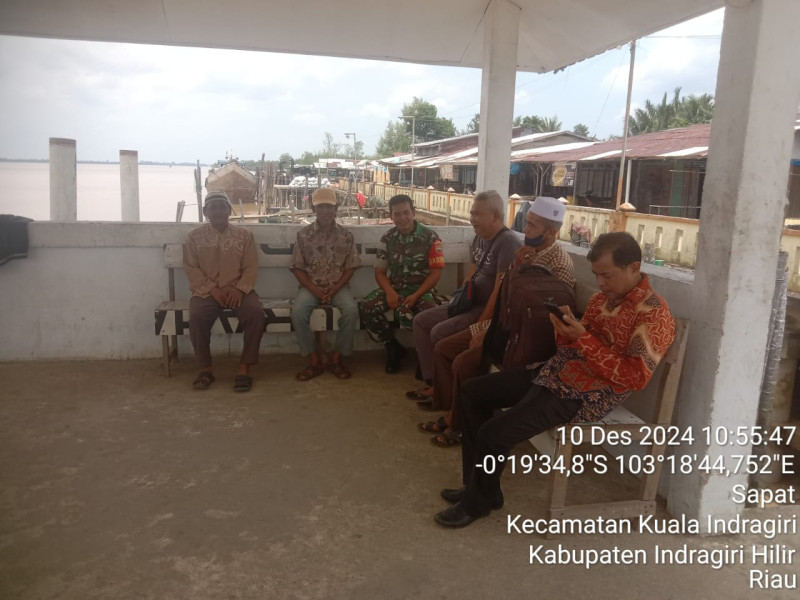 Babinsa Serda Ali B. Harahap Gelar Komsos di Kampung Pancasila