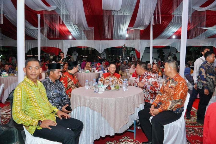 Di Malam Resepsi Kenegaraan, Pj Bupati Kampar Berikan Apresiasi Kepada Anggota Paskibraka