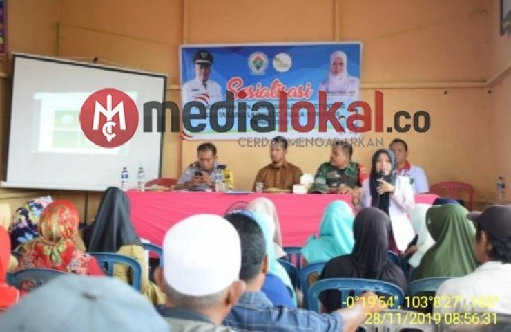 Serma Muchazzar Dampingi Puskesmas Kuindra Sosialisasi Stunting di Desa Tanjung Lajau