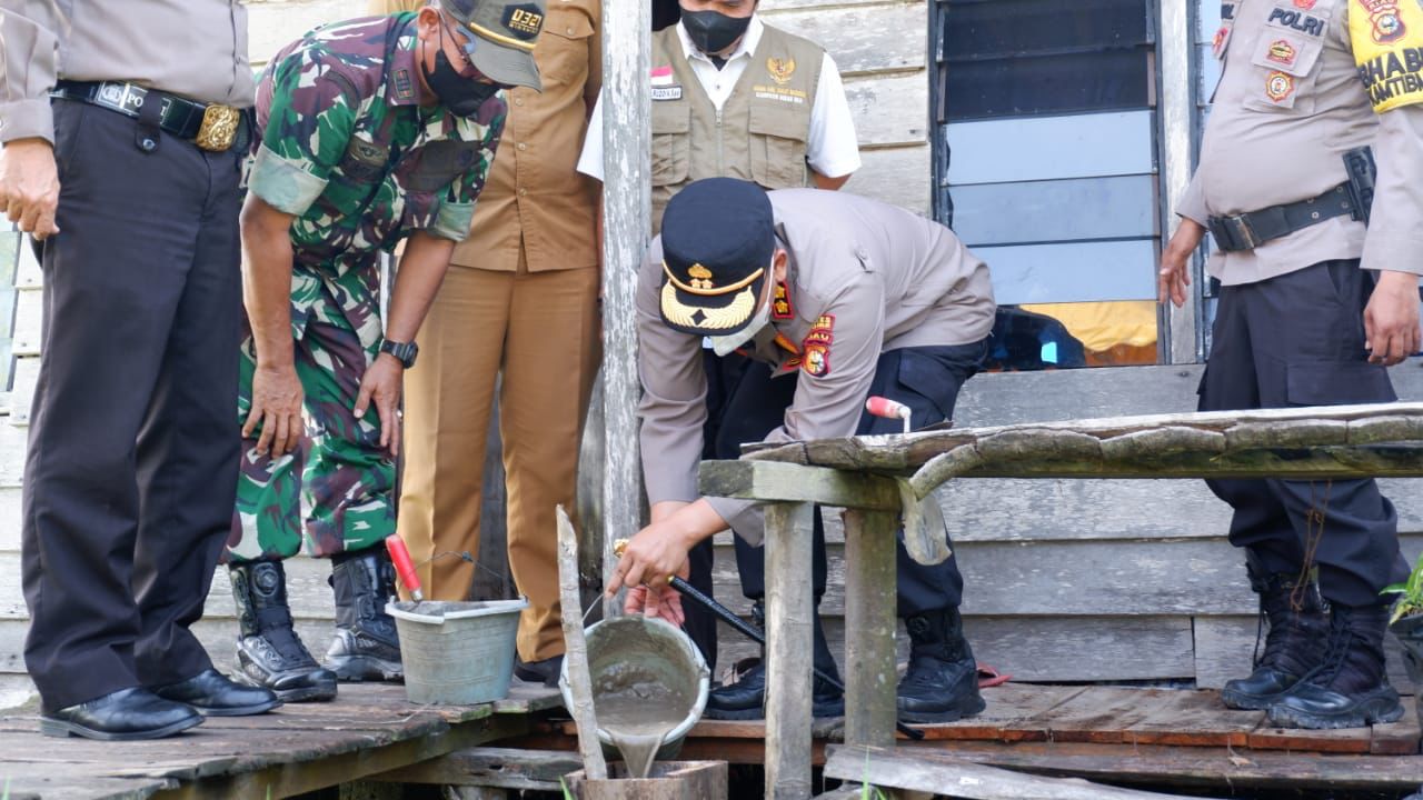 Ramadhan Berbagi, Polres Rohil Bedah Rumah Fakir Miskin di Bagan Hulu 