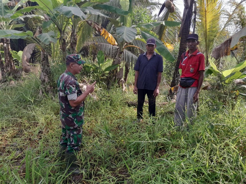 Babinsa Koramil 07/RTH Berkomitmen untuk Mencegah Karhutla di Wilayah Binaan