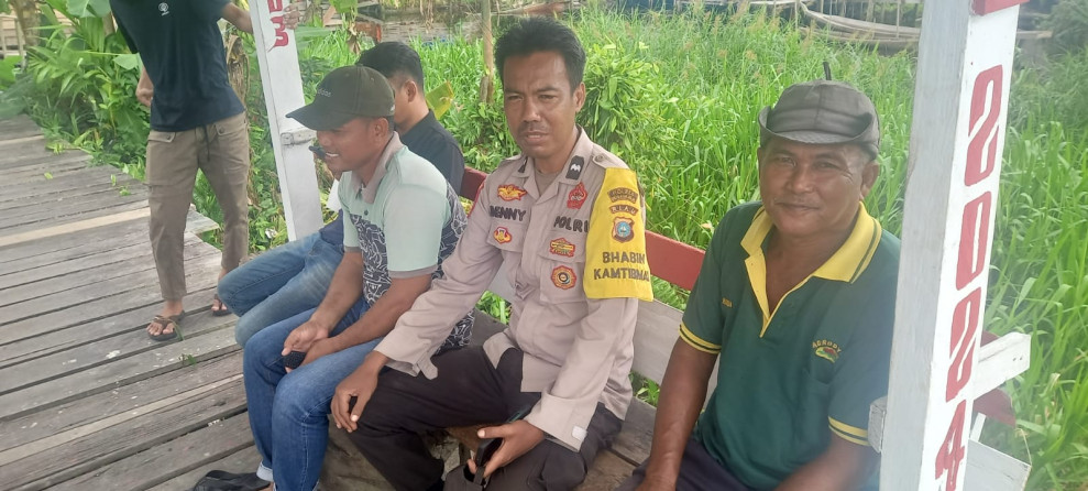 Bhabinkamtibmas Polsek Gaung Giat Cooling System Cegah Timbulnya Potensi Konflik Jelang Pilkada 2024