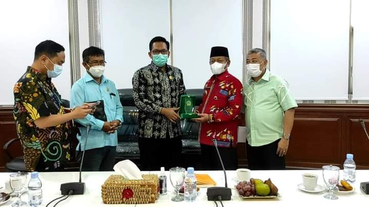 Plt Wali Kota Tanjungbalai Sambut Kunker Komisi A DPRD Sumut Terkait P4GN 
