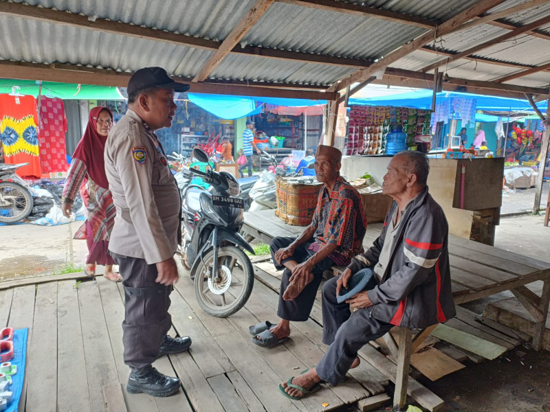 Antisipasi Gangguan Kamtibmas, Bhabinkamtibmas Polsek Gaung Aiptu Edysah Putra Bangun Lakukan Giat Sambang Warga di Wilayah Binaan