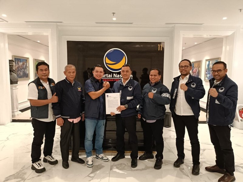 Zukri-Husni Thamrin Diusung Nasdem di Pilkada Pelalawan Zukri-Husni Thamrin Diusung Nasdem di Pilkada Pelalawan