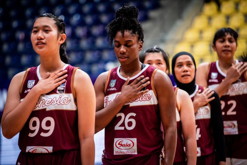 Timnas Basket Putri Indonesia untuk SEA Games Hanoi Jalani TC di Surabaya