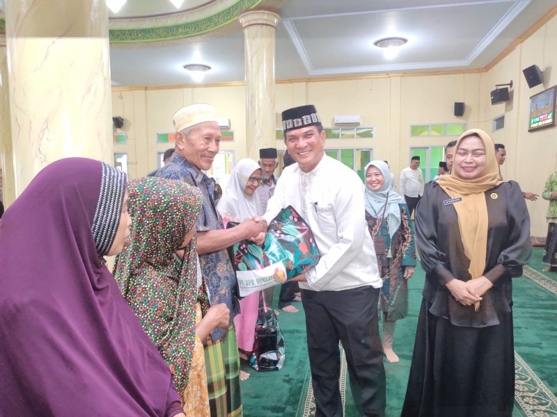 Kapolsek Kemuning Hadiri Kegiatan Safari Ramadhan 1447 H Bupati Inhil di Kelurahan Selensen