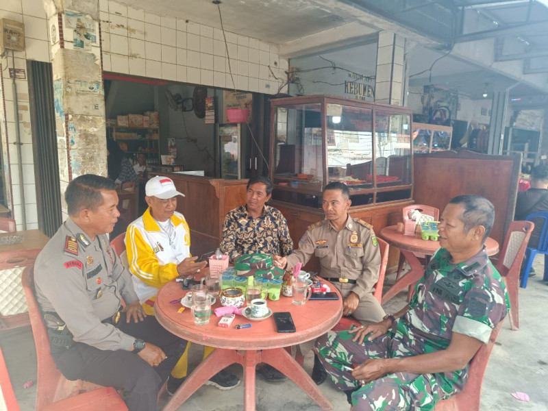 Danramil 07/Reteh Bersama Forkopimcam dan Tokoh Masyarakat Berkoordinasi Untuk Kegiatan 17 Agustus Nantinya