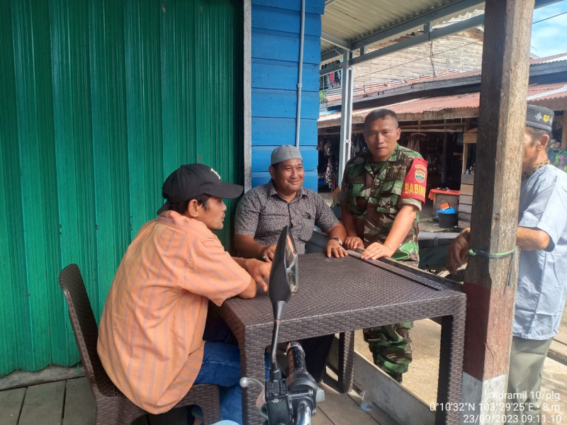 Melalui Komsos, Koramil 10/Pelangiran Terus Cari Informasi Terkait Perkembangan Situasi di Wilayah
