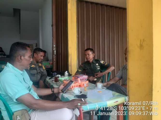 Komsos Serda Ramli Bersama Tomas dan Satpol PP