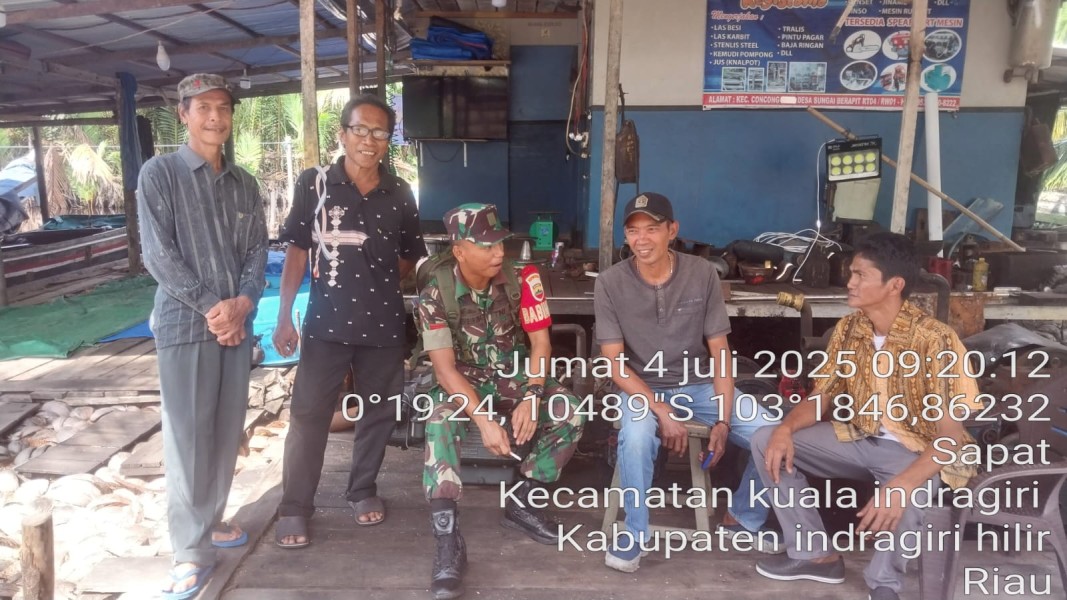 Komsos Babinsa Koramil 04/Kuindra: Meningkatkan Toleransi dan Kerukunan Antar Sesama di Wilayah Binaan