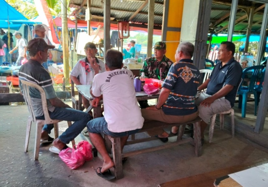 Babinsa 05/Gas Lakukan Komunikasi Sosial dengan Masyarakat Gaung