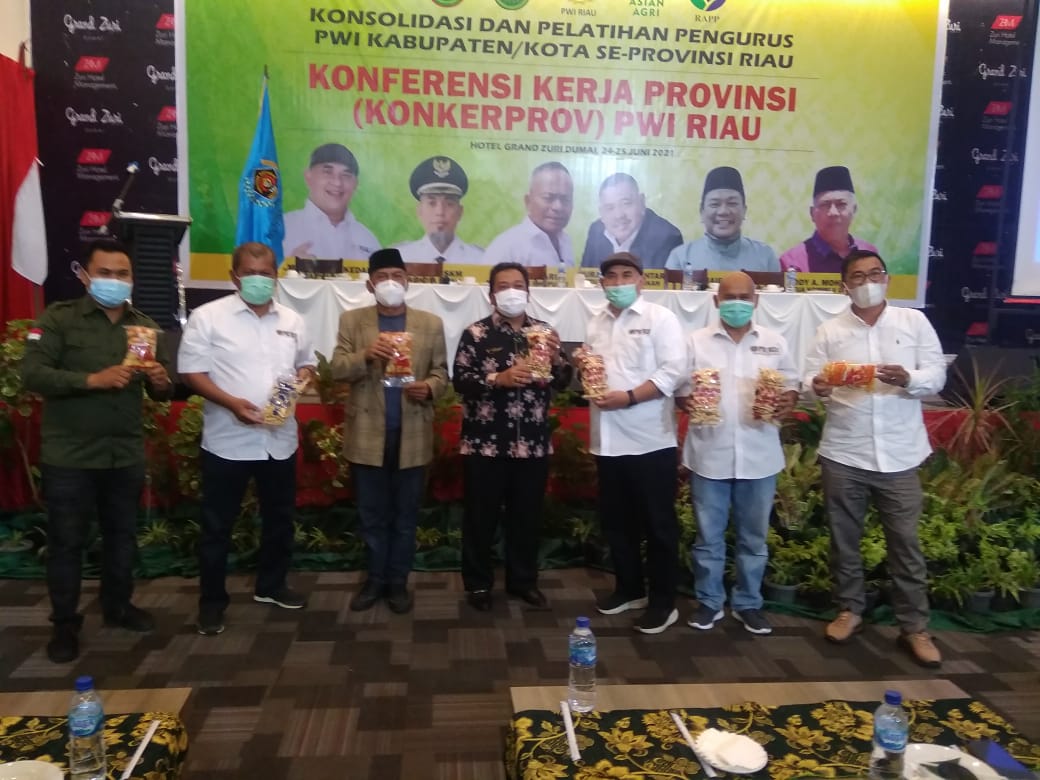 PWI Inhil Promosikan Produk UMKM Khas Inhil di Kota Dumai, Mantaplah Pokoknya 